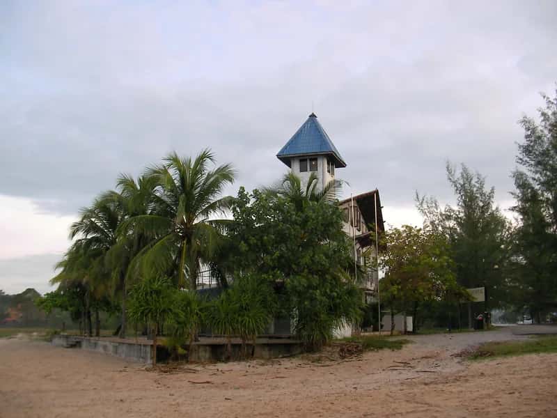 Sewa motosikal di Klong Khong, Koh Lanta