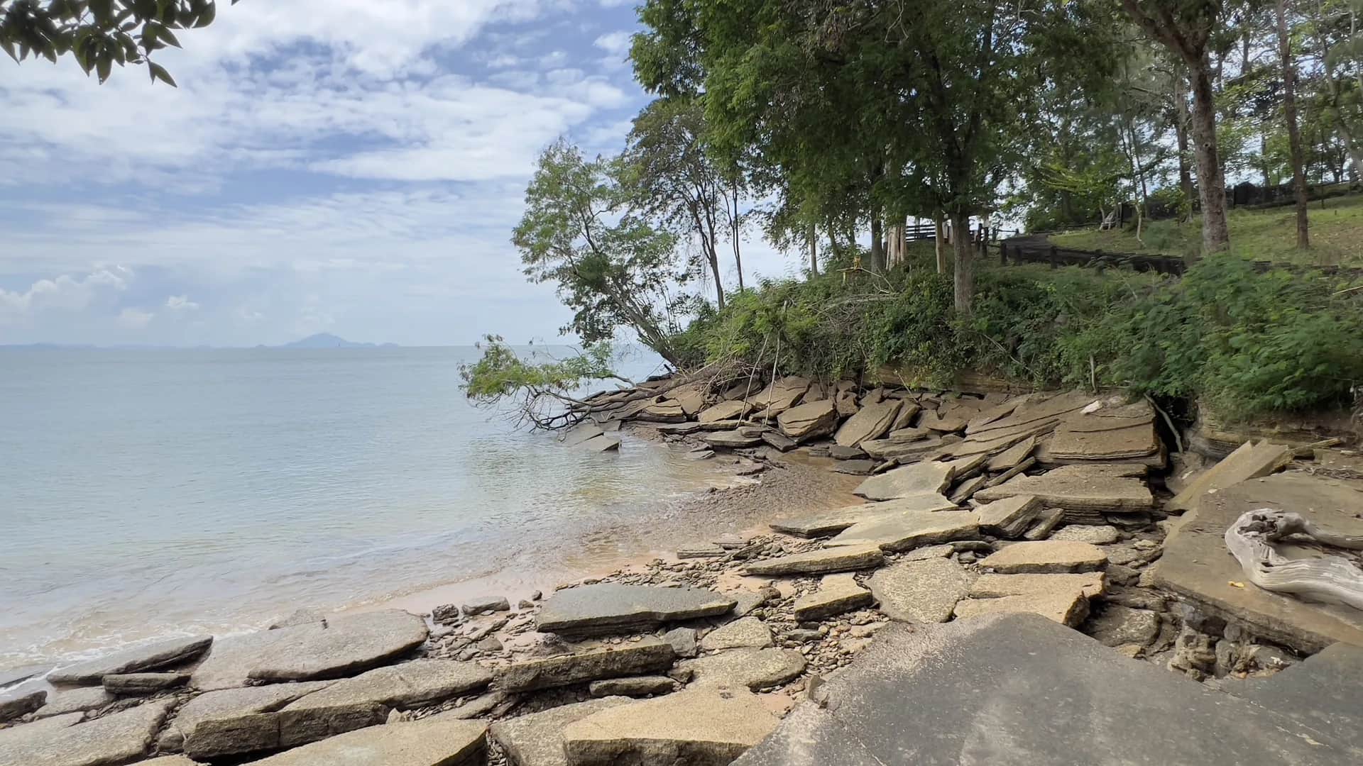 奥南，泰国的Susan Hoi (Fossil Shell Beach) limestone slabs