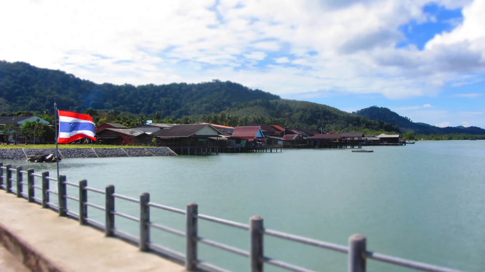 Lanta Old Town wooden stilt houses on the east-coast waterfront i Koh Lanta, Thailand